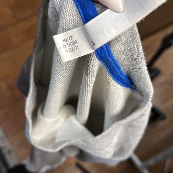 Adidas Grey Crewneck Sweatshirt - Picture 6 of 8